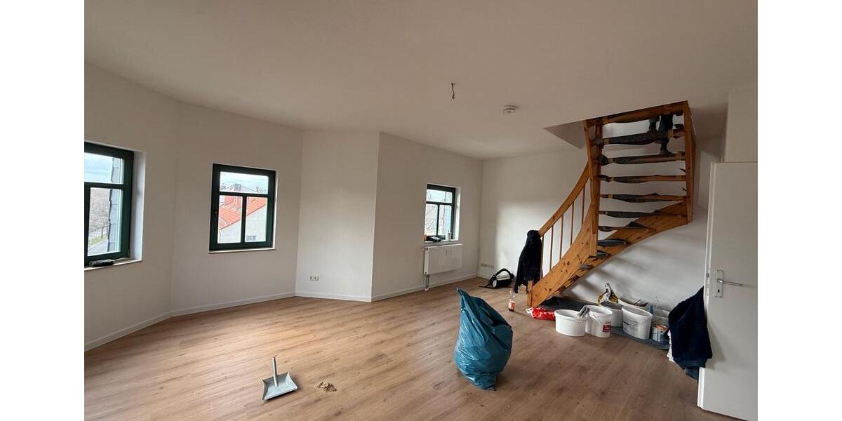 Dachgeschoßwohnung Leipzig Süd - 3 Zimmer, 90 m&sup2;, 1.080&euro; | Angebot:26335102
