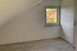 Dachgeschoßwohnung Schwanfeld - 1 Zimmer, 50 m&sup2;, 400&euro; | Angebot:26402601