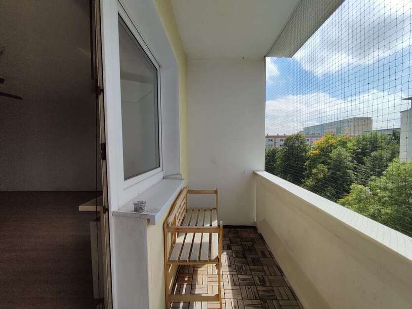 Wohnung zum Kaufen in Chemnitz 45.000 € 68.15 m²