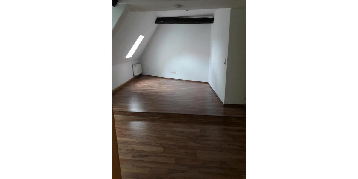 Dachgeschoßwohnung Bad Schmiedeberg - 1.5 Zimmer, 38 m&sup2;, 395&euro; | Angebot:25238108