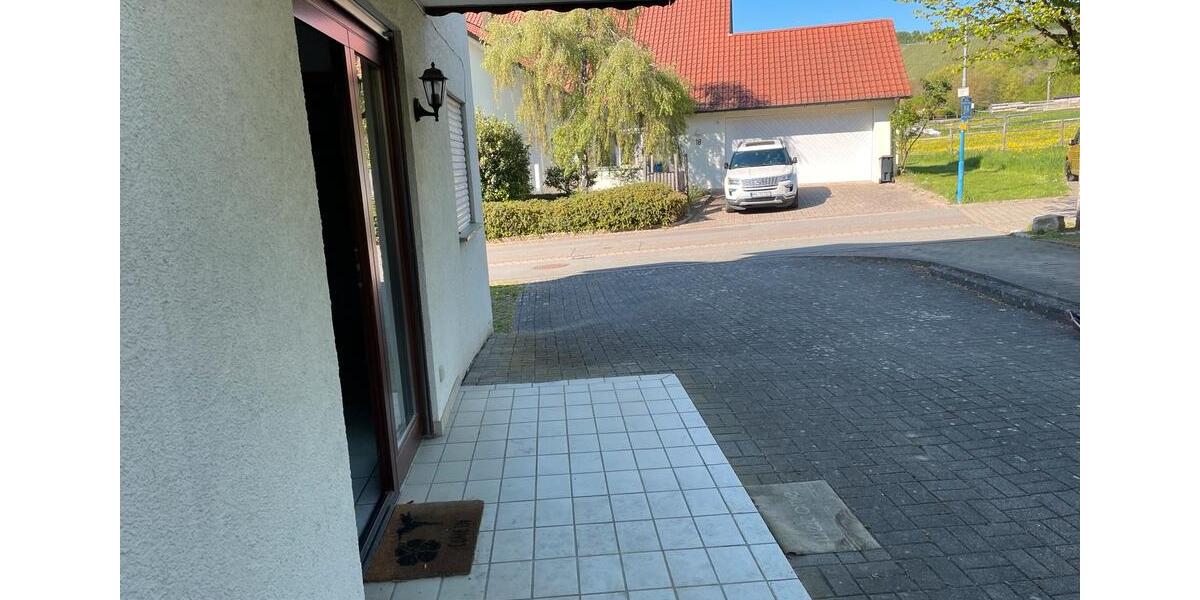 Erdgeschoßwohnung Gundelsheim - 4 Zimmer, 72 m&sup2;, 255.000&euro; | Angebot:27003099