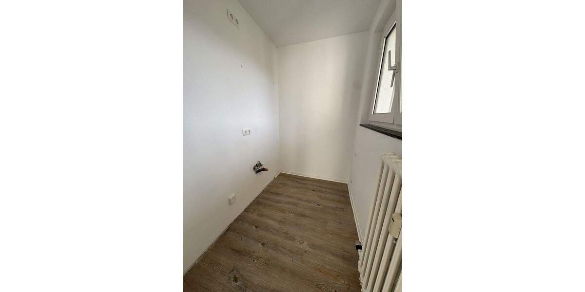 Endlich mal selbst investieren! - Faktor 18-19 Provisionsfreie, SanierteRenovierte 1-Zimmer Wohnung 1 zimmer