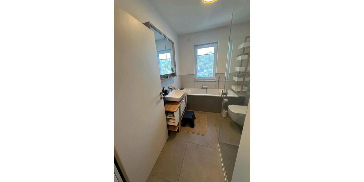 Etagenwohnung Müllrose - 6 Zimmer, 167 m&sup2;, 1.800&euro; | Angebot:26386768