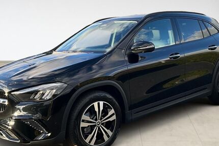 Mercedes-Benz GLA 200 9.900 km 42.880 &euro; Flensburg 24941