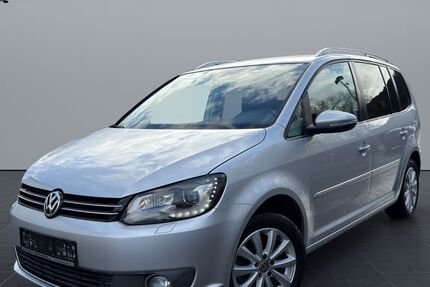 VW Touran 177.578 km 9.499 &euro; Oberndorf am Neckar 78727