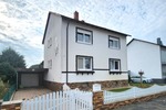 Helles Einfamilienhaus mit Potential nahe idyllischer Weinstraße und gefragter Metropolregion