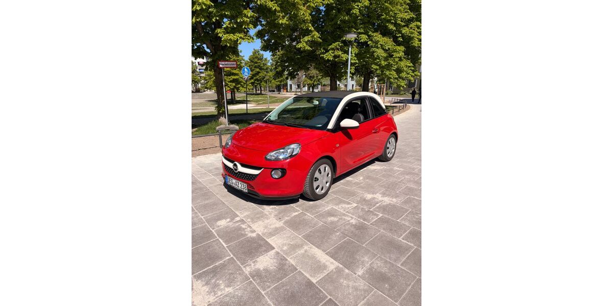 Opel Adam 88.000 km 8.499 &euro; München 80637