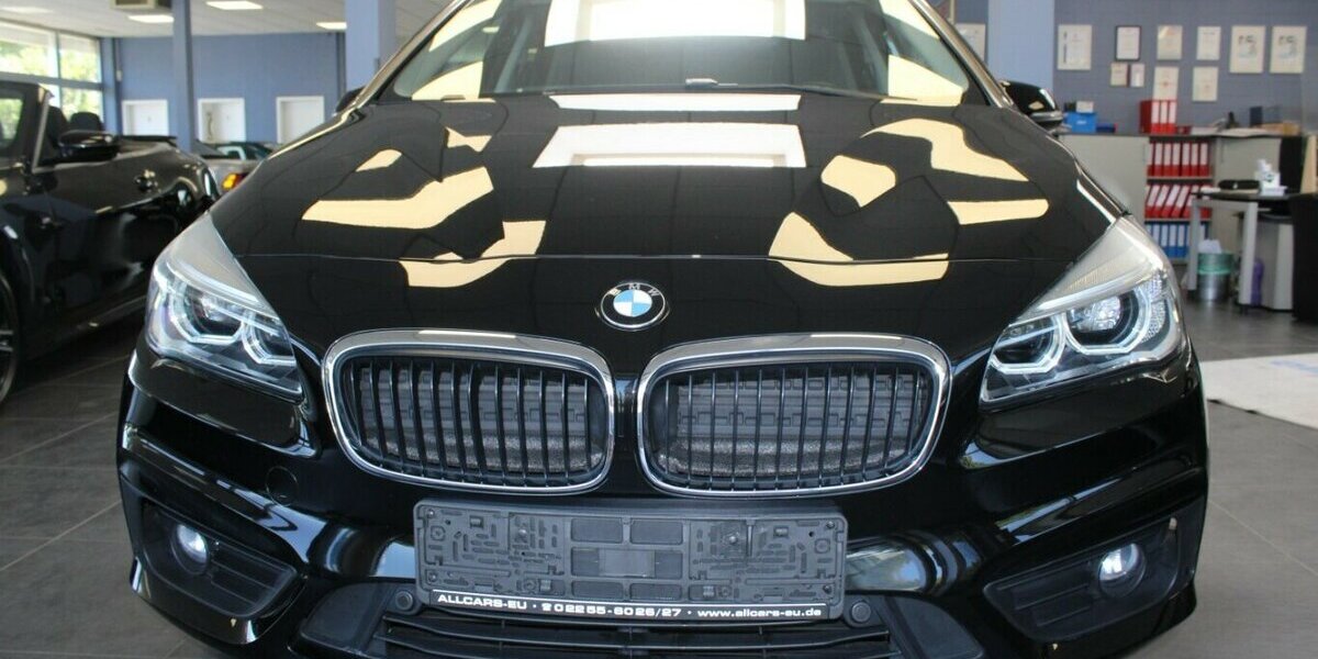 BMW 218 Active Tourer Sport Line 82.216 km 12.980 &euro; Euskirchen 53881