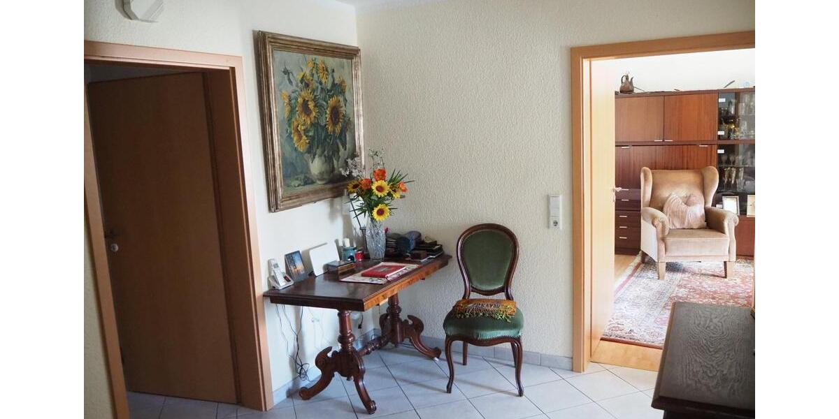 Erdgeschoßwohnung Marsberg - 2.5 Zimmer, 94 m&sup2;, 750&euro; | Angebot:26343006