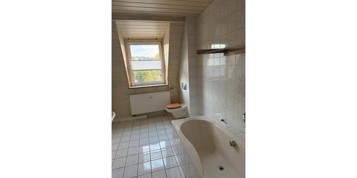 Mehrfamilienhaus, Wohnhaus Aue-Bad Schlema Bad Schlema - 18 Zimmer, 330 m&sup2;, 265.000&euro; | Angebot:27442905