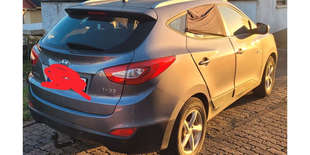 Hyundai ix35 111.000 km 9.500 &euro; Saarwellingen 66793