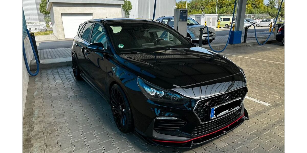 Hyundai i30 96.000 km 22.000 &euro; Euskirchen 53881