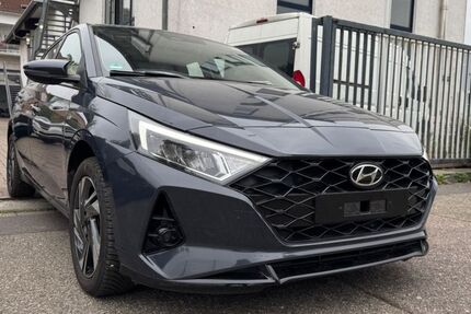 Hyundai i20 26.770 km 15.550 &euro; Hockenheim 68766