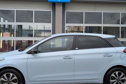 Hyundai i20 51.500 km 14.440 &euro; Collenberg 97903
