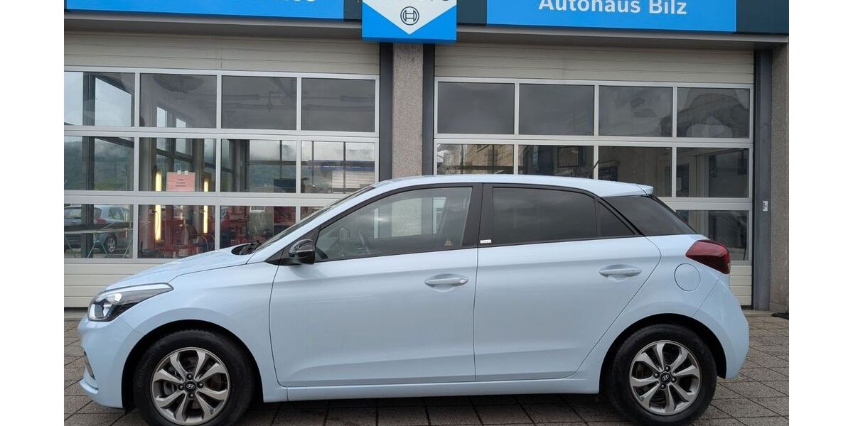 Hyundai i20 51.500 km 14.440 &euro; Collenberg 97903