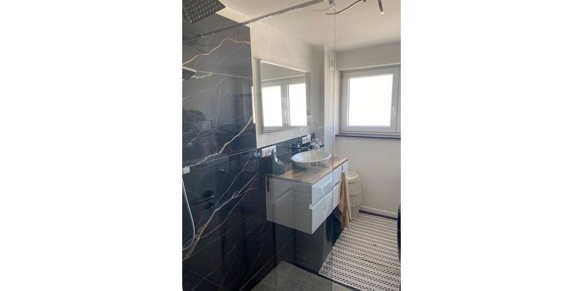 Etagenwohnung Pfullendorf Mottschieß - 5 Zimmer, 132 m&sup2;, 330.000&euro; | Angebot:26743532