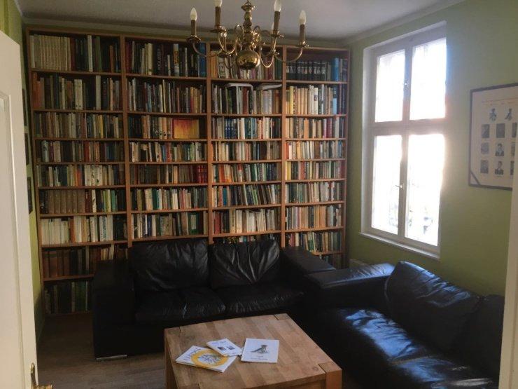 Etagenwohnung Rostock - 9 Zimmer, 20 m&sup2;, 300&euro; | Angebot:26633140