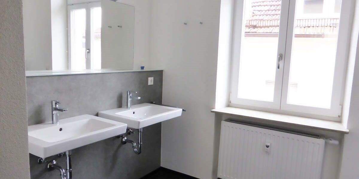 Etagenwohnung Bad Kissingen - 2 Zimmer, 81 m&sup2;, 279.000&euro; | Angebot:26389363
