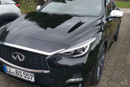 INFINITI Q30 91.000 km 17.200 € Prittriching 86931