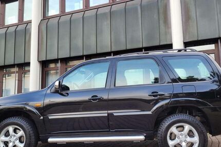 Mazda Tribute 93.000 km 9.900 &euro; Groß Gerau 64521