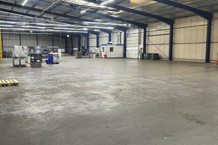 Gewerbehallen, Produktion, Lager, Logistik, Werkstatt, Büro zimmer