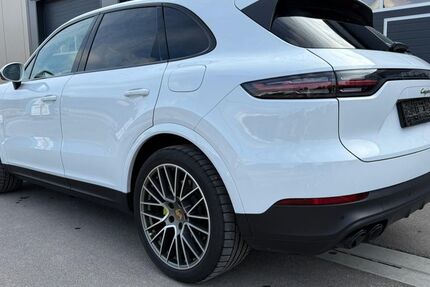 Porsche Cayenne 68.000 km 66.900 &euro; Ulm 89075
