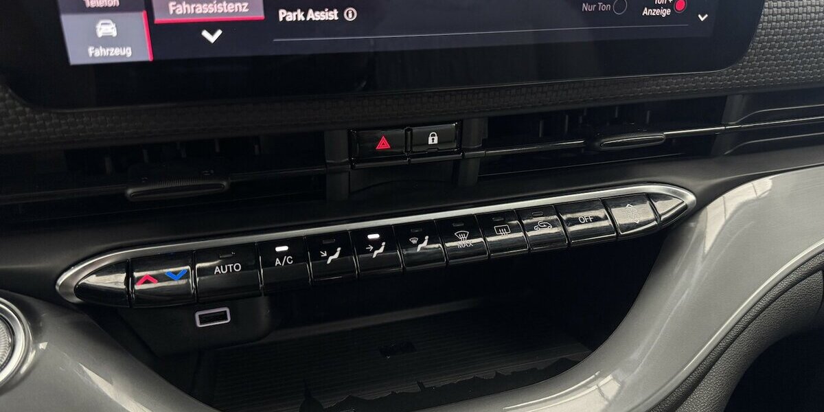 Fiat 500e La Prima by Bocelli 1.Hand Cabrio 42 kWh 25.600 km 24.490 &euro; Lich 35423