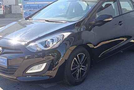 Hyundai i30 90.041 km 6.450 &euro; Pfullingen 72793