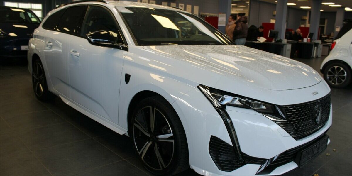 Peugeot 308 SW BlueHDi 130 EAT8 GT 25.665 km 22.980 &euro; Euskirchen 53881