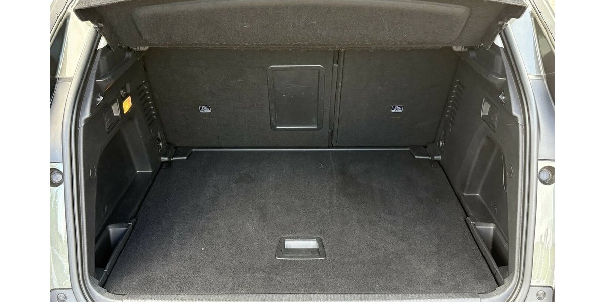 Peugeot 3008 1.5 Active KAMERA/SITZHEIZUG/ISO/NAVI/LED 99.900 km 12.900 &euro; Villingen-Schwenningen 78054