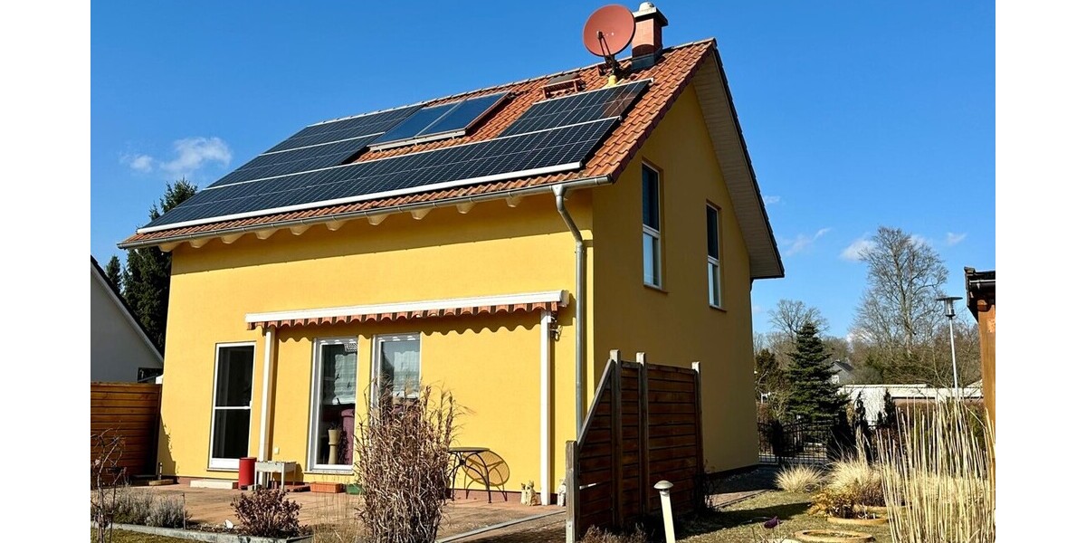 HORN IMMOBILIEN ++ modernes Einfamilienhaus mit Photovoltaikanlage, Garage und Terrasse in Torgelow - Einfamilienhaus Torgelow | Angebot:26378399