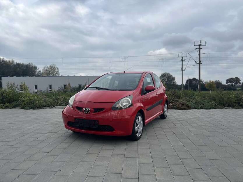 Toyota Aygo 120.000 km 2.499 € Dielheim 69234
