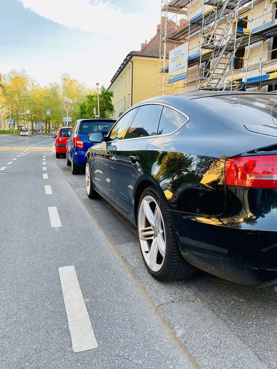 Audi A5 196.000 km 7.499 € würzburg 97074