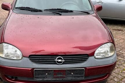Opel Corsa 21.994 km 2.490 € Bad Doberan 18209