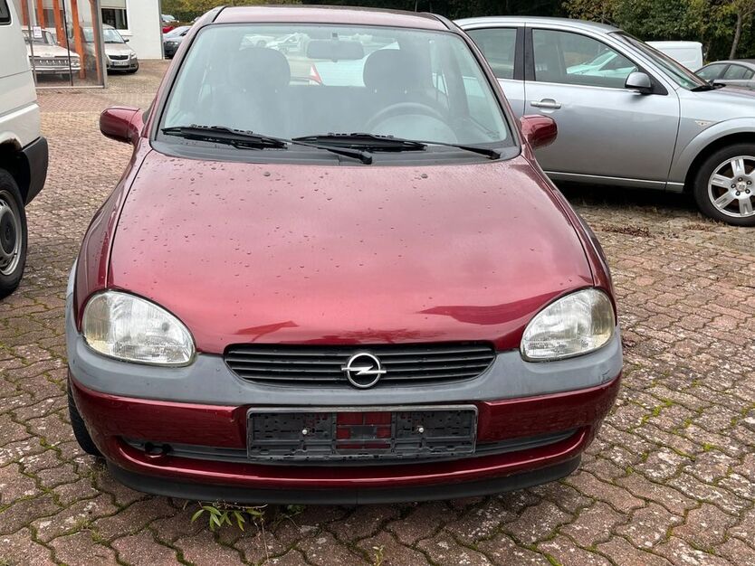 Opel Corsa 21.994 km 2.490 € Bad Doberan 18209