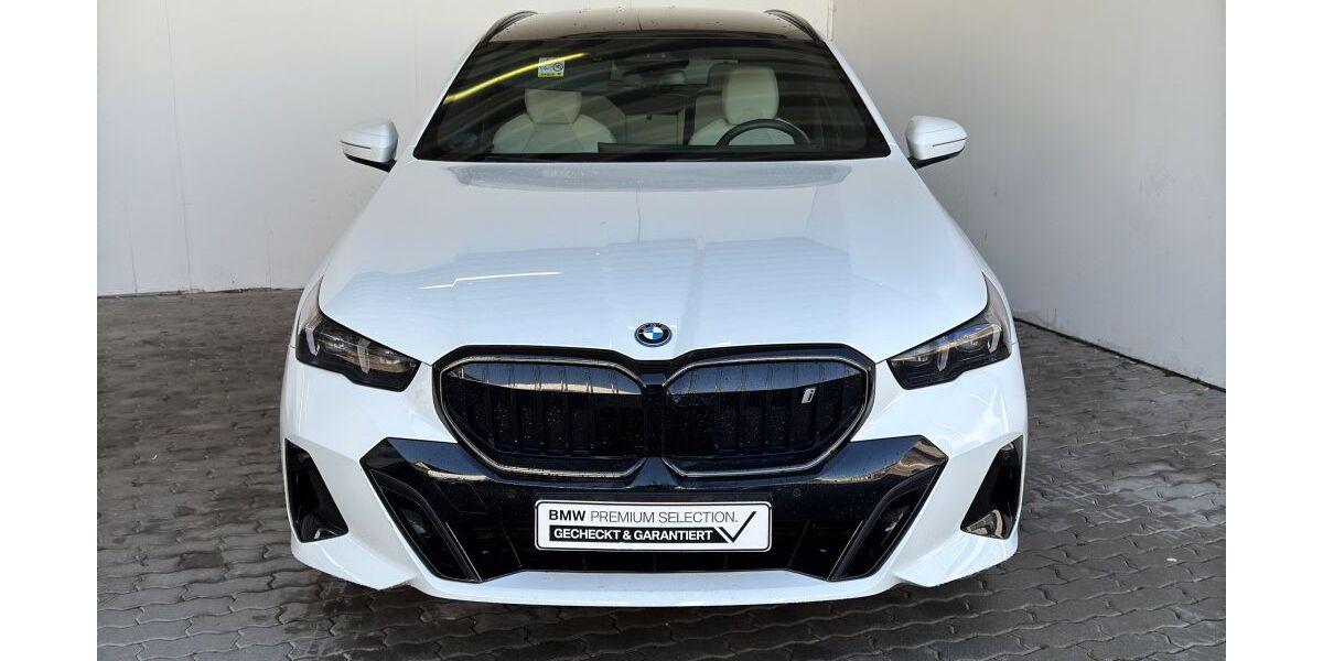 BMW i5 25.100 km 57.890 &euro; Heilbronn 74076