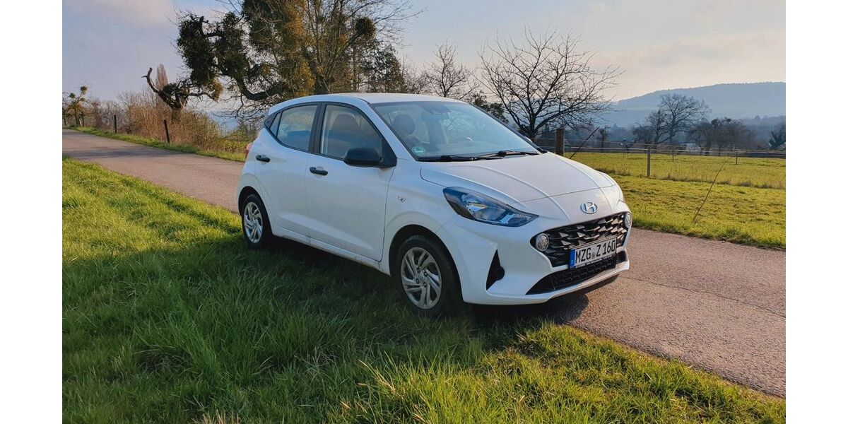 Hyundai i10 9.780 km 14.400 &euro; Merzig 66663