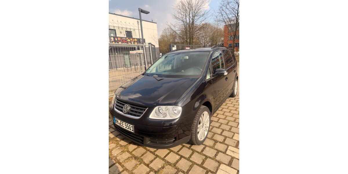 VW Touran 271.000 km 3.400 &euro; Hamburg 21107