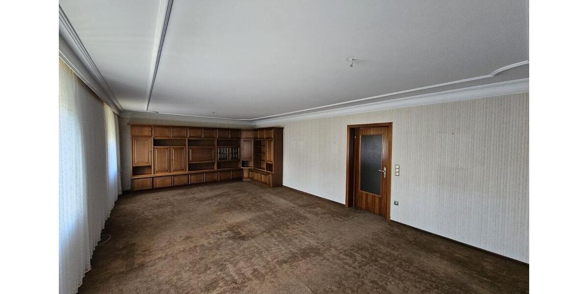 135 m² Erdgeschosswohnung zu vermieten 5 zimmer