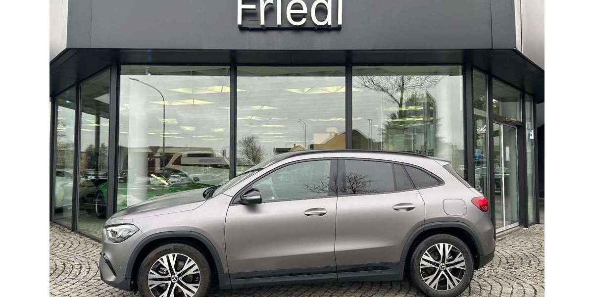 Mercedes-Benz GLA 200 14.650 km 39.450 &euro; Tirschenreuth 95643