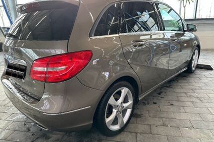 Mercedes-Benz B 200 105.046 km 12.300 € Thalmassing 93107