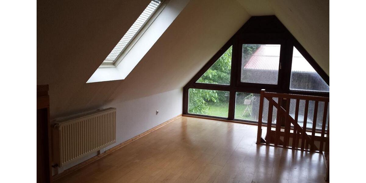Dachgeschoßwohnung Thomasburg - 3.5 Zimmer, 65 m&sup2;, 440&euro; | Angebot:26409834