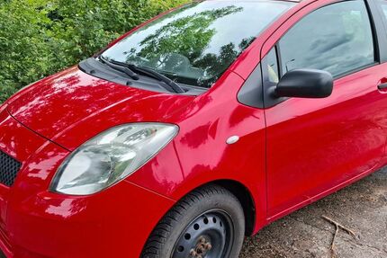 Toyota Yaris 131.250 km 2.300 &euro; Dresden 01157