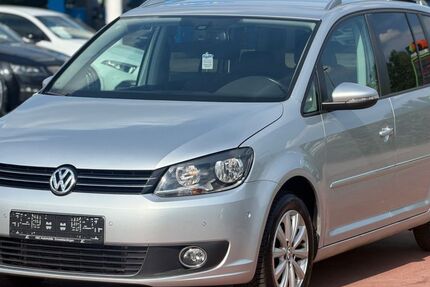 VW Touran 71.754 km 11.899 &euro; Schwieberdingen 71701