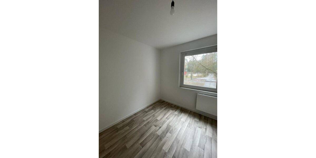 Etagenwohnung Walddrehna Walddrehna - 3 Zimmer, 66 m&sup2;, 396&euro; | Angebot:26876799