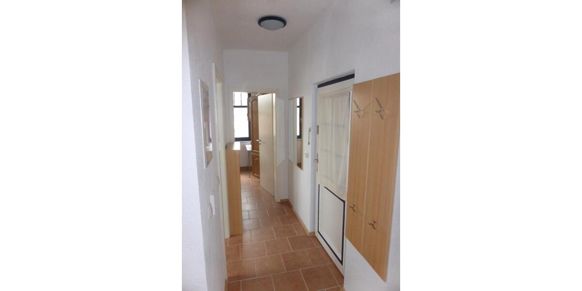 Dachgeschoßwohnung Schmalkalden - 2 Zimmer, 48 m&sup2;, 384&euro; | Angebot:25252599