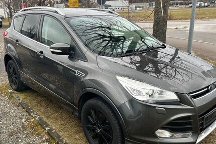 Ford Kuga 173.000 km 9.450 &euro; Essingen 73457