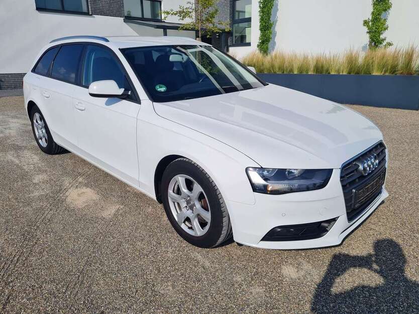 Audi A4 191.000 km 11.499 € Paderborn 33106