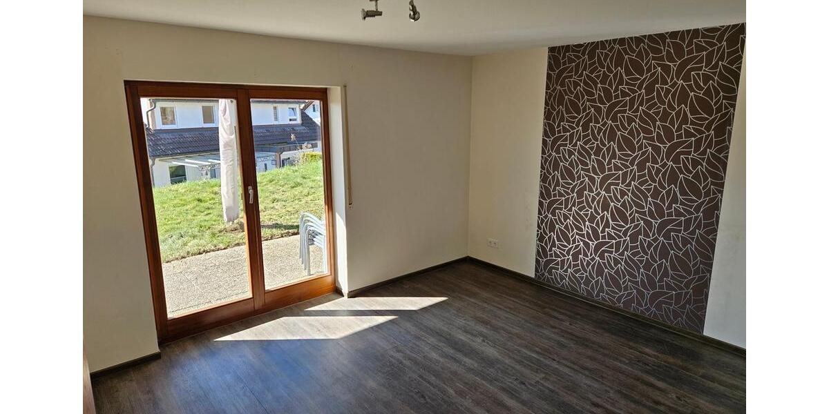 Doppelhaushälfte Niedereschach - 6 Zimmer, 153 m&sup2;, 1.376&euro; | Angebot:26064511
