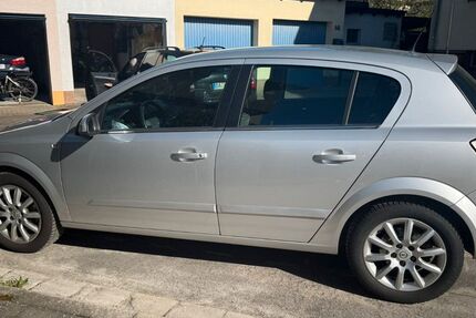 Opel Astra 68.269 km 4.950 &euro; Hallstadt 96103